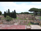 03901 ostia - regio i - insula iv - domus di giove e ganimede (i,iv,2) - blick von der dachterasse ri caseggiato dei triclini (i,xii,1) - terme del foro (i,xii,6).jpg